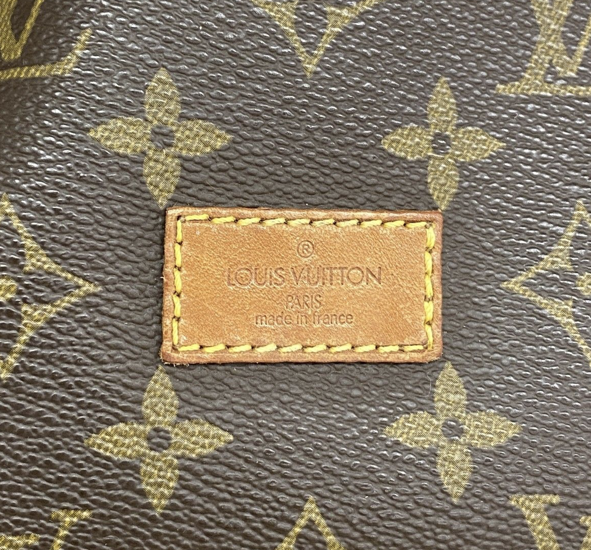 Louis Vuitton Saumur 30 Monogram M42256